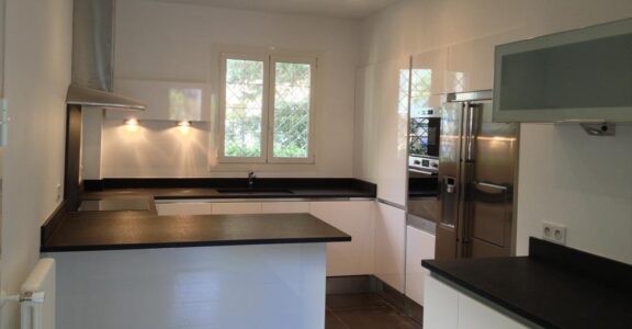 Rénovation d’un appartement 1930 sur la Côte d’Azur